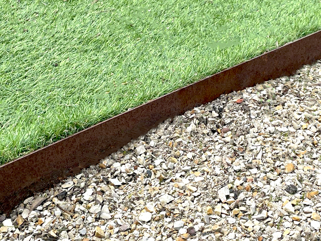 [8430*] STRIPS EN ACIER CORTEN